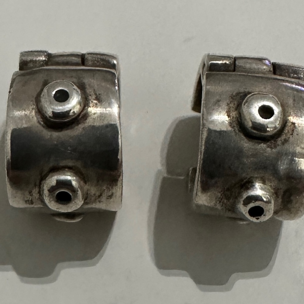 LISA JENKS RARE VINTAGE HUGGIE EARRINGS